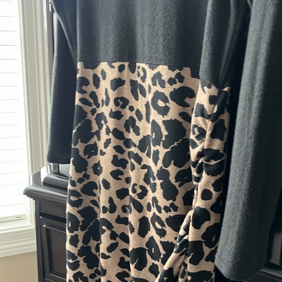 Leopard dress - Picture 5 of 8